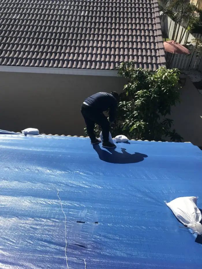 How Long Can a Roof Tarp Last? Durability Guide