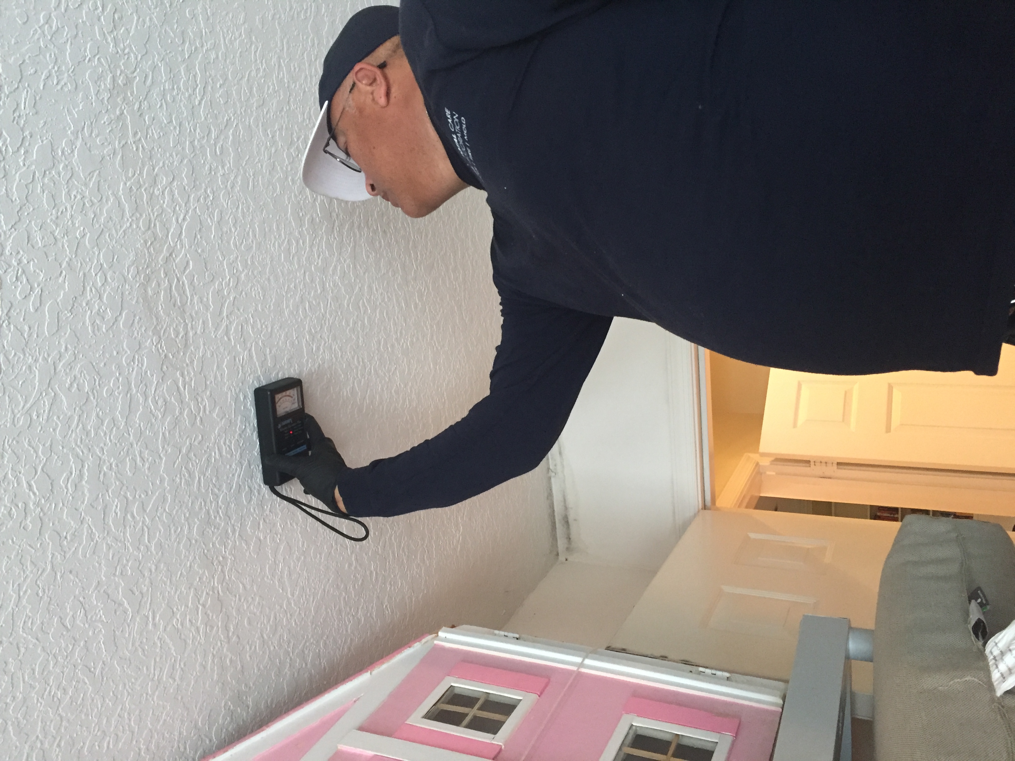 Moisture meter for water damage detection